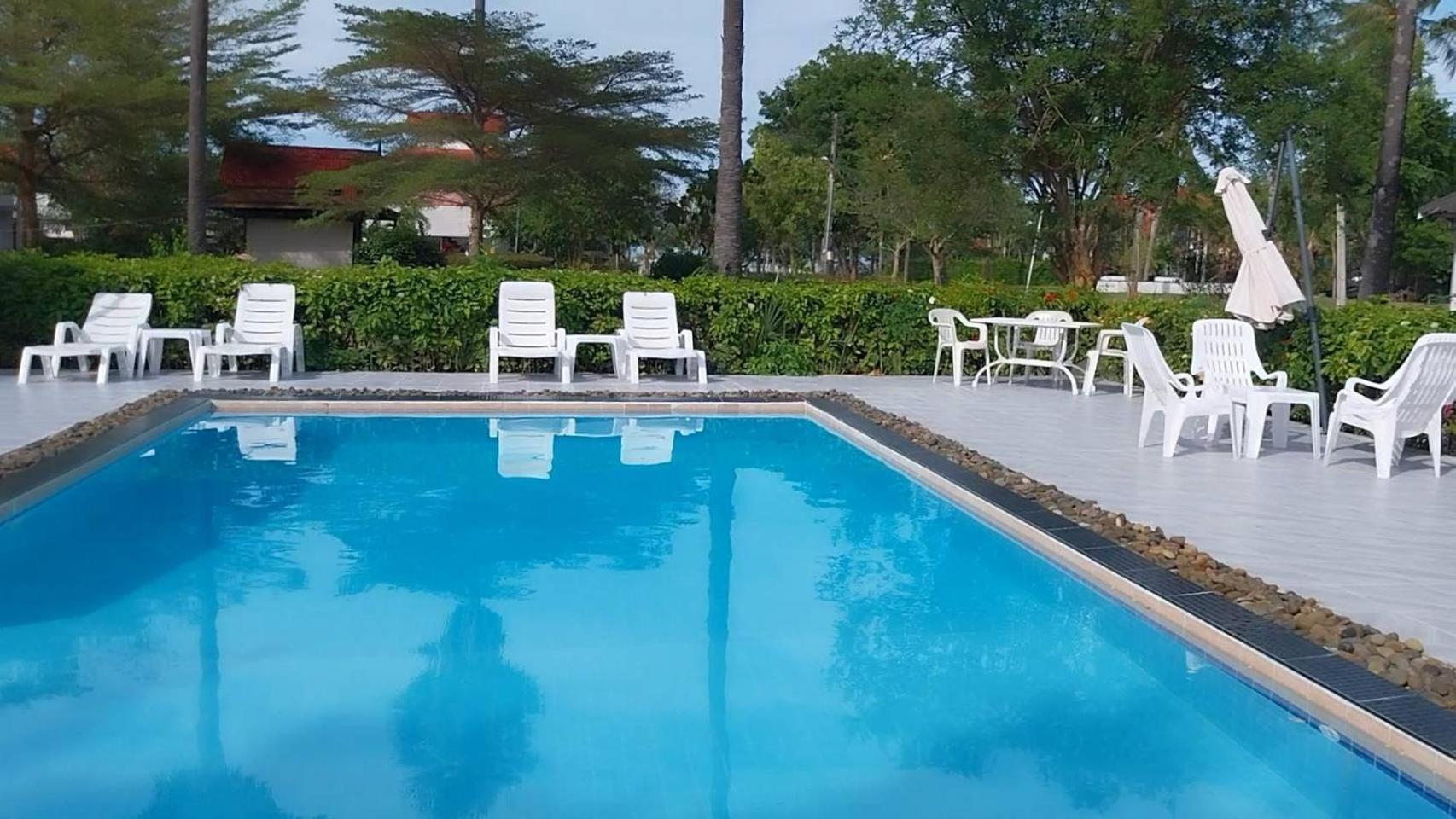 Baan Golden Resort & Residences Sam Roi Yot Bagian luar foto