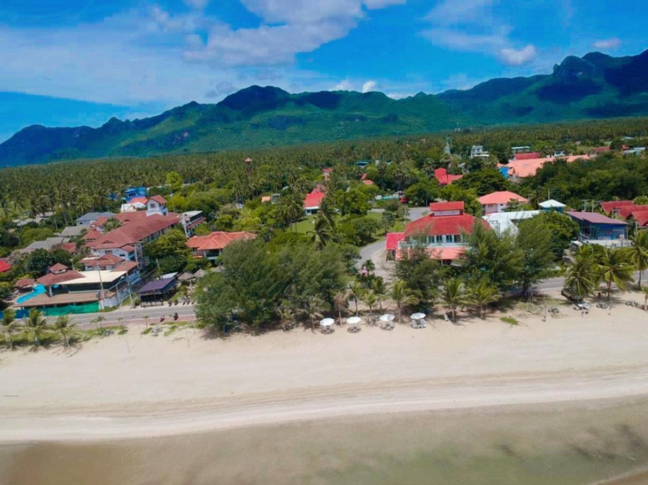 Baan Golden Resort & Residences Sam Roi Yot Bagian luar foto