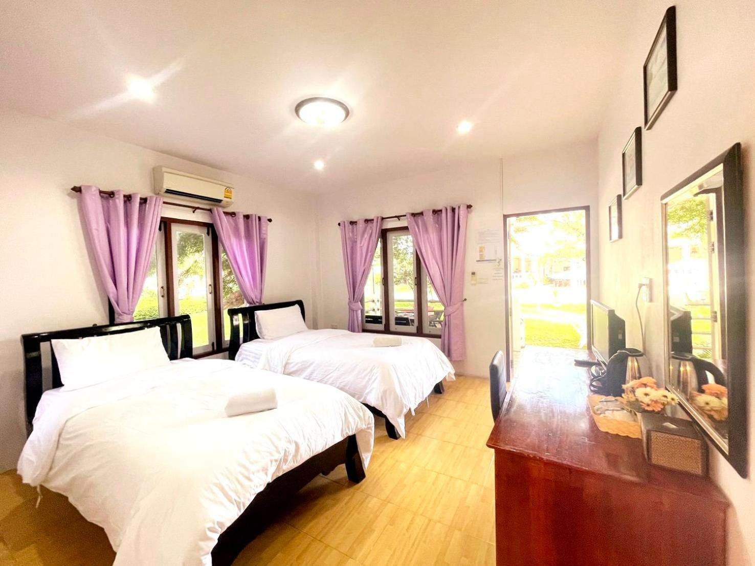 Baan Golden Resort & Residences Sam Roi Yot Bagian luar foto